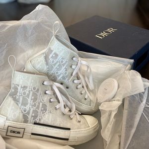 Dior high top converse in white